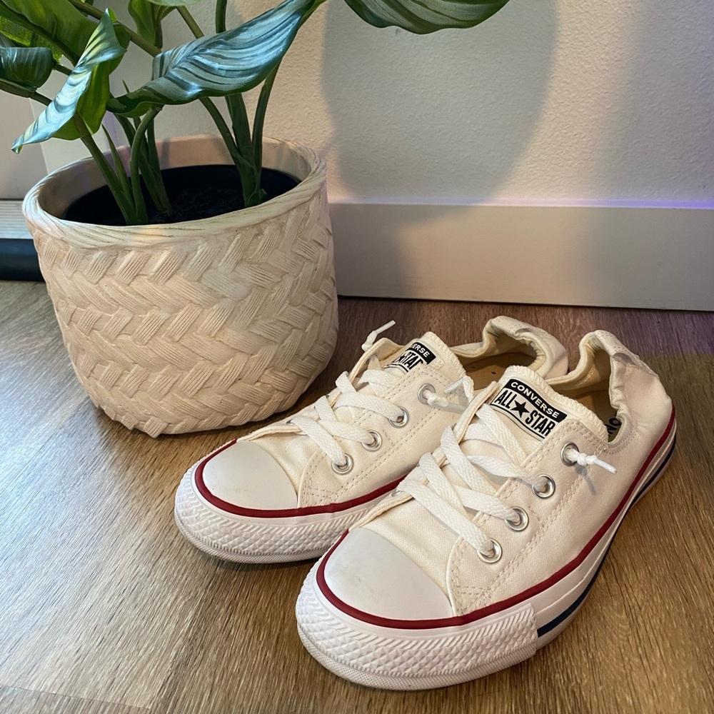 Women's Chuck Taylor All Star Shoreline Low Top Sneaker in White